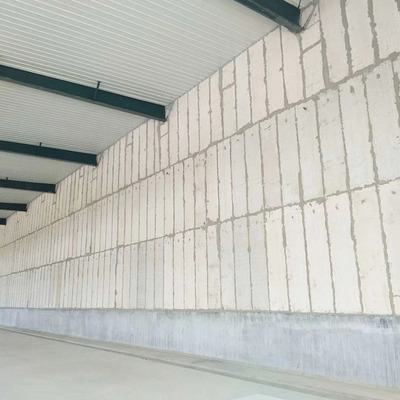 華躍建材 以品質(zhì)服務(wù)鑄就信賴——聚焦?jié)蠈W(xué)校硅酸鈣板聚苯顆粒復(fù)合夾芯墻板與鋼材應(yīng)用